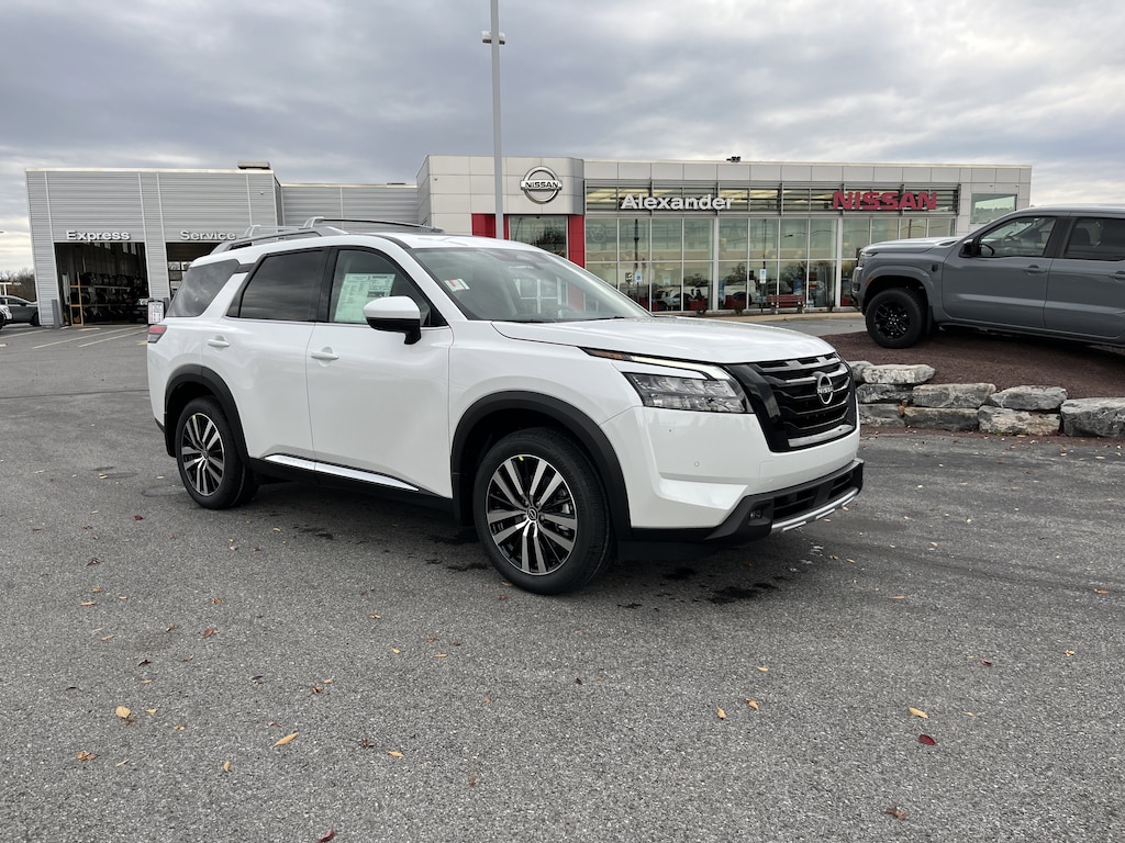 New 2025 Nissan Pathfinder Platinum SUV