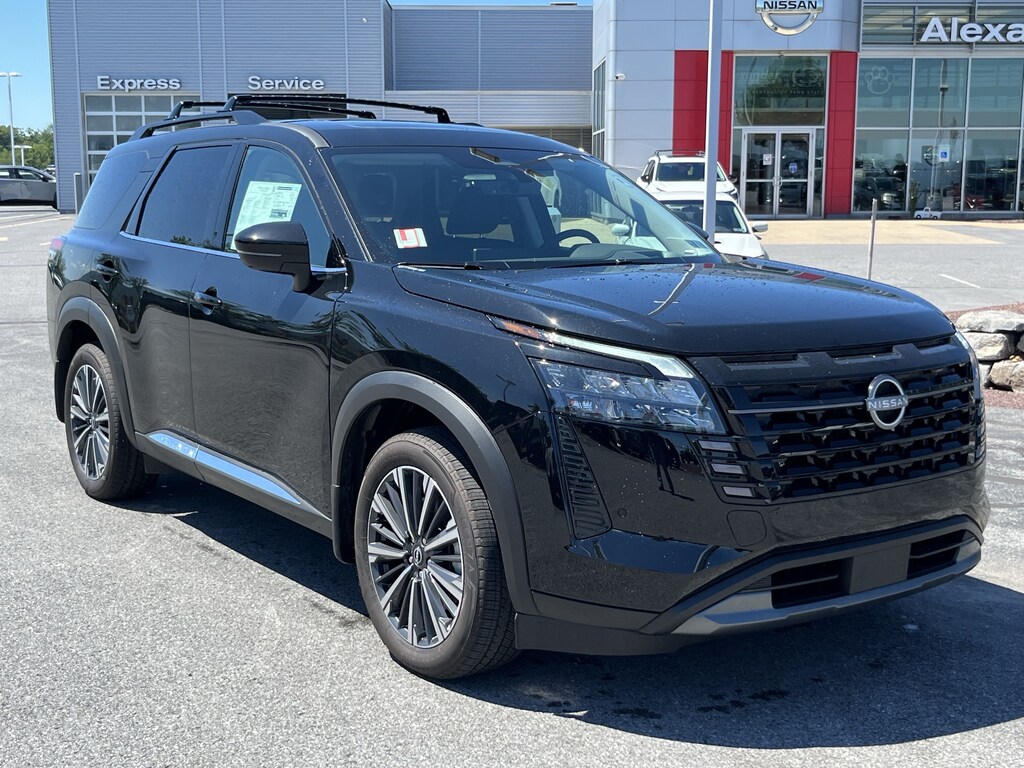 New 2026 Nissan Pathfinder Platinum SUV