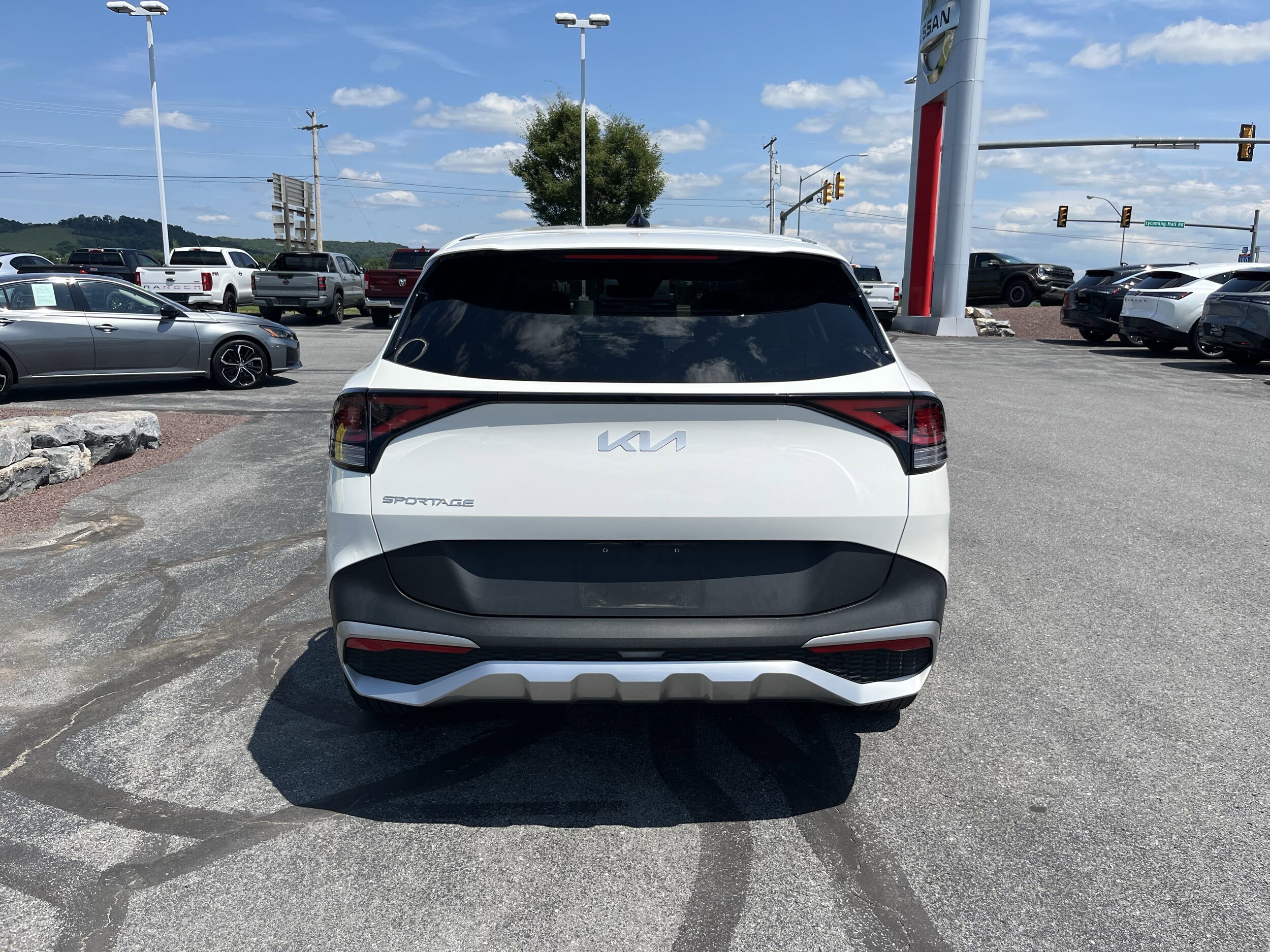 2024 Kia Sportage LX photo 4