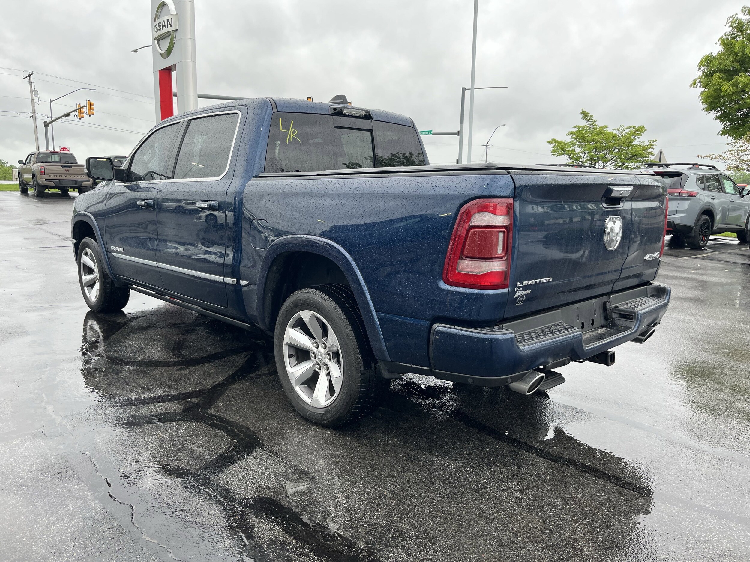 2022 Ram 1500 Limited photo 3