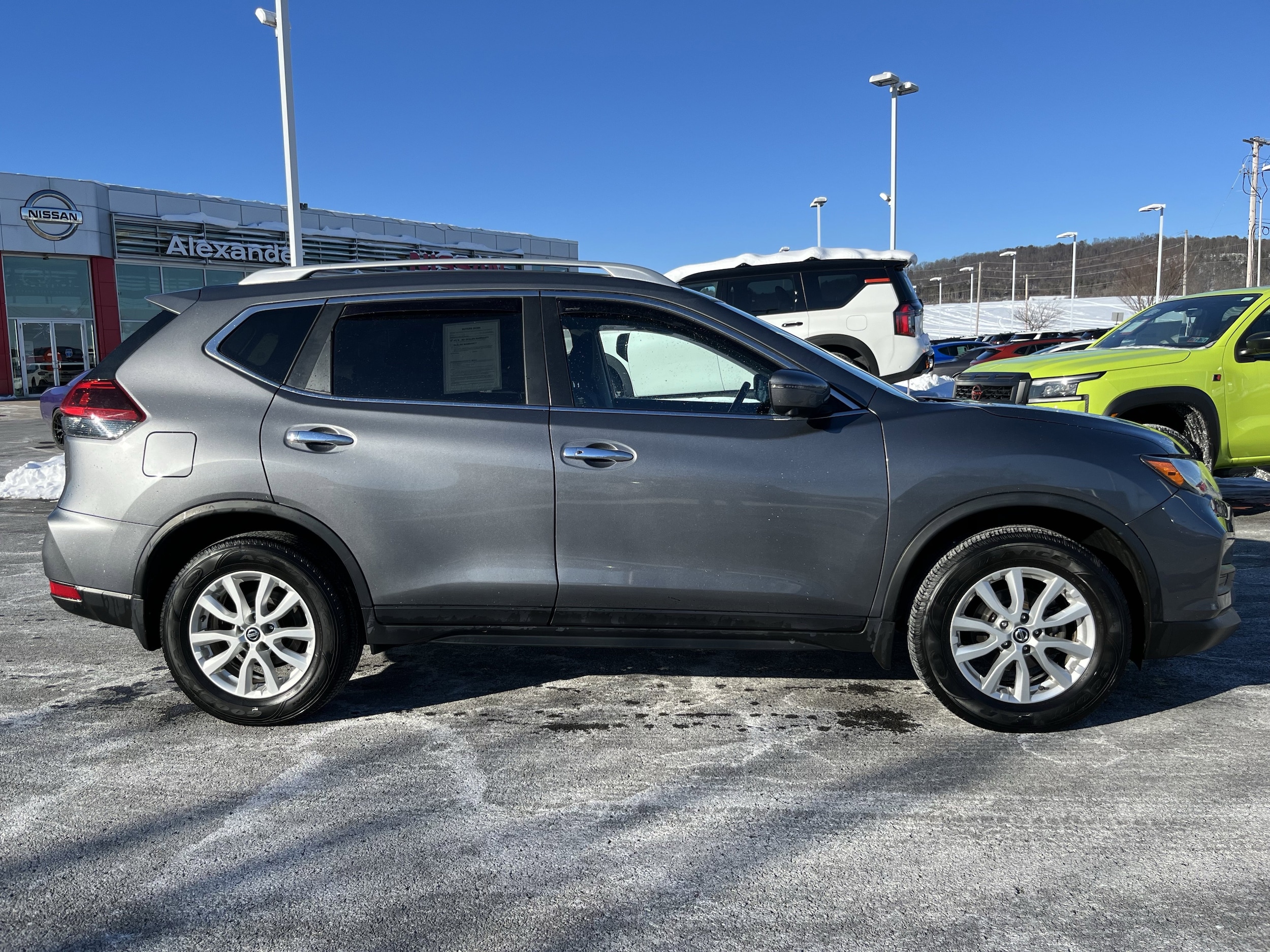 Used 2018 Nissan Rogue SV with VIN JN8AT2MV8JW322207 for sale in Montoursville, PA