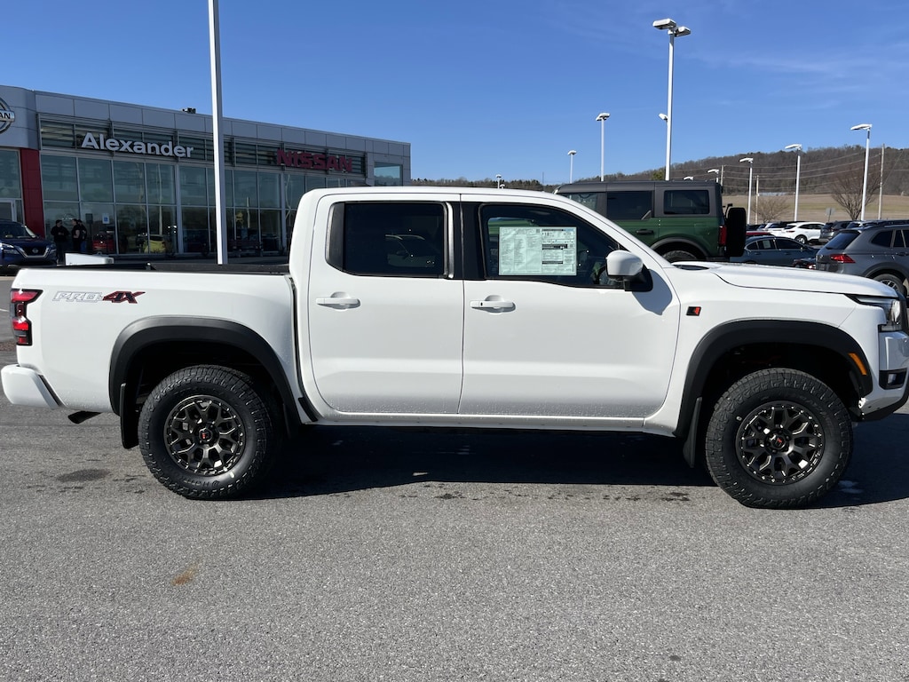 New 2026 Nissan Frontier PRO-4X w/R Package Truck Crew Cab