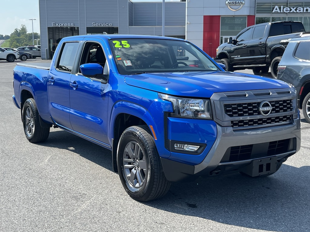 Used 2025 Nissan Frontier SV Truck Crew Cab