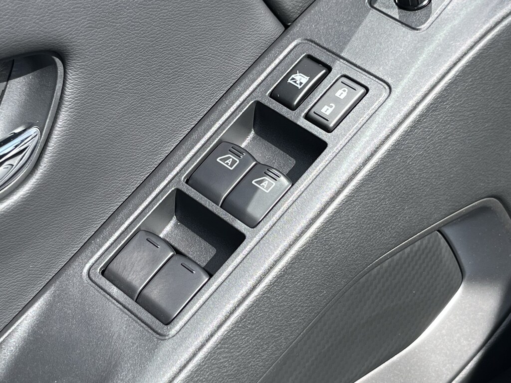 New 2026 Nissan Frontier SV Truck Crew Cab