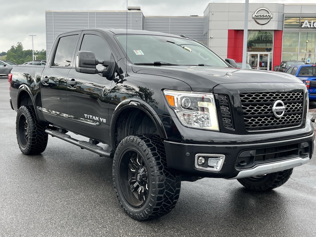 Used 2019 Nissan Titan PRO-4X Truck Crew Cab