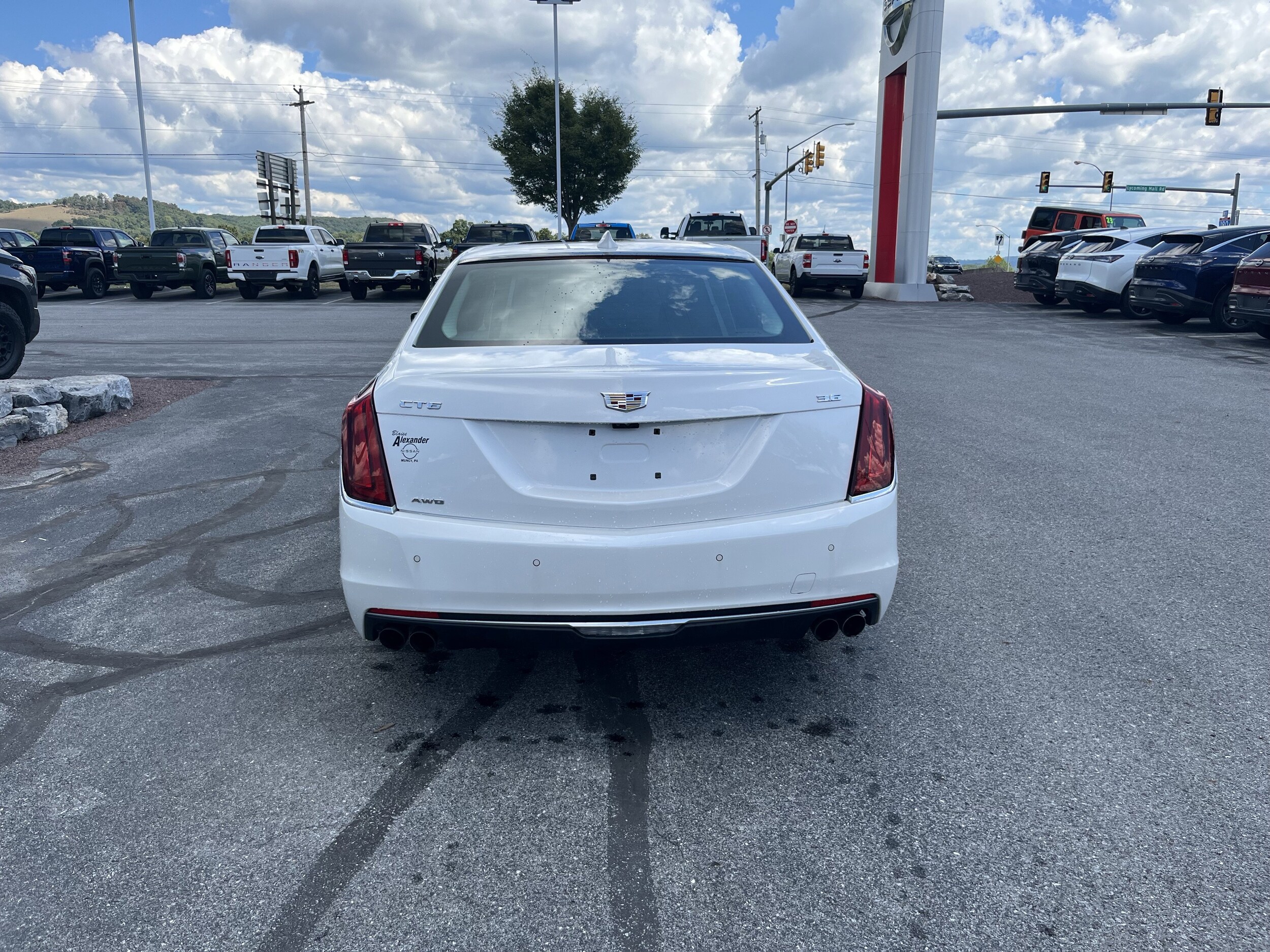 2018 Cadillac CT6 Luxury photo 3