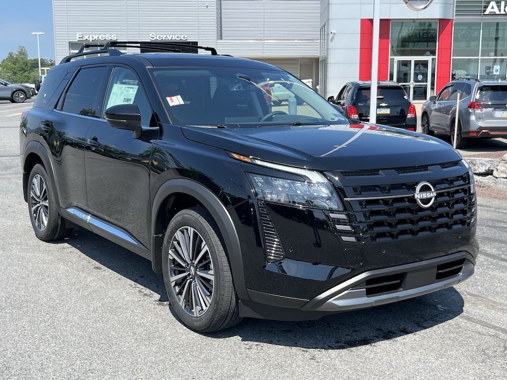 New 2026 Nissan Pathfinder Platinum SUV