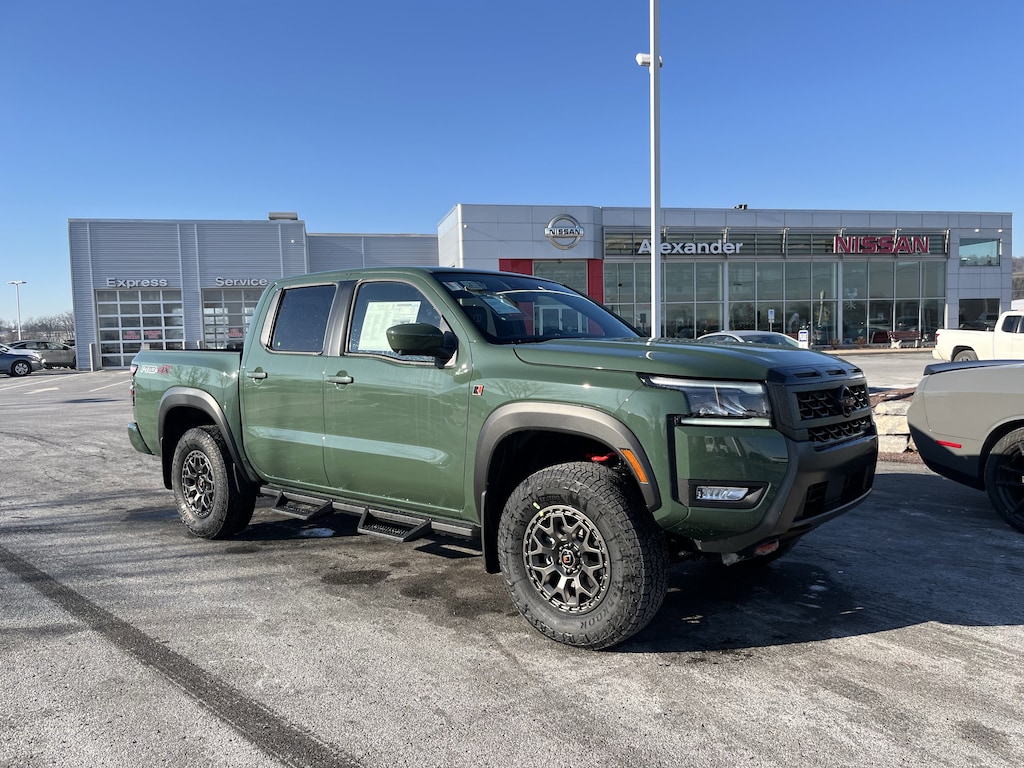 New 2026 Nissan Frontier PRO-4X w/R Package Truck Crew Cab
