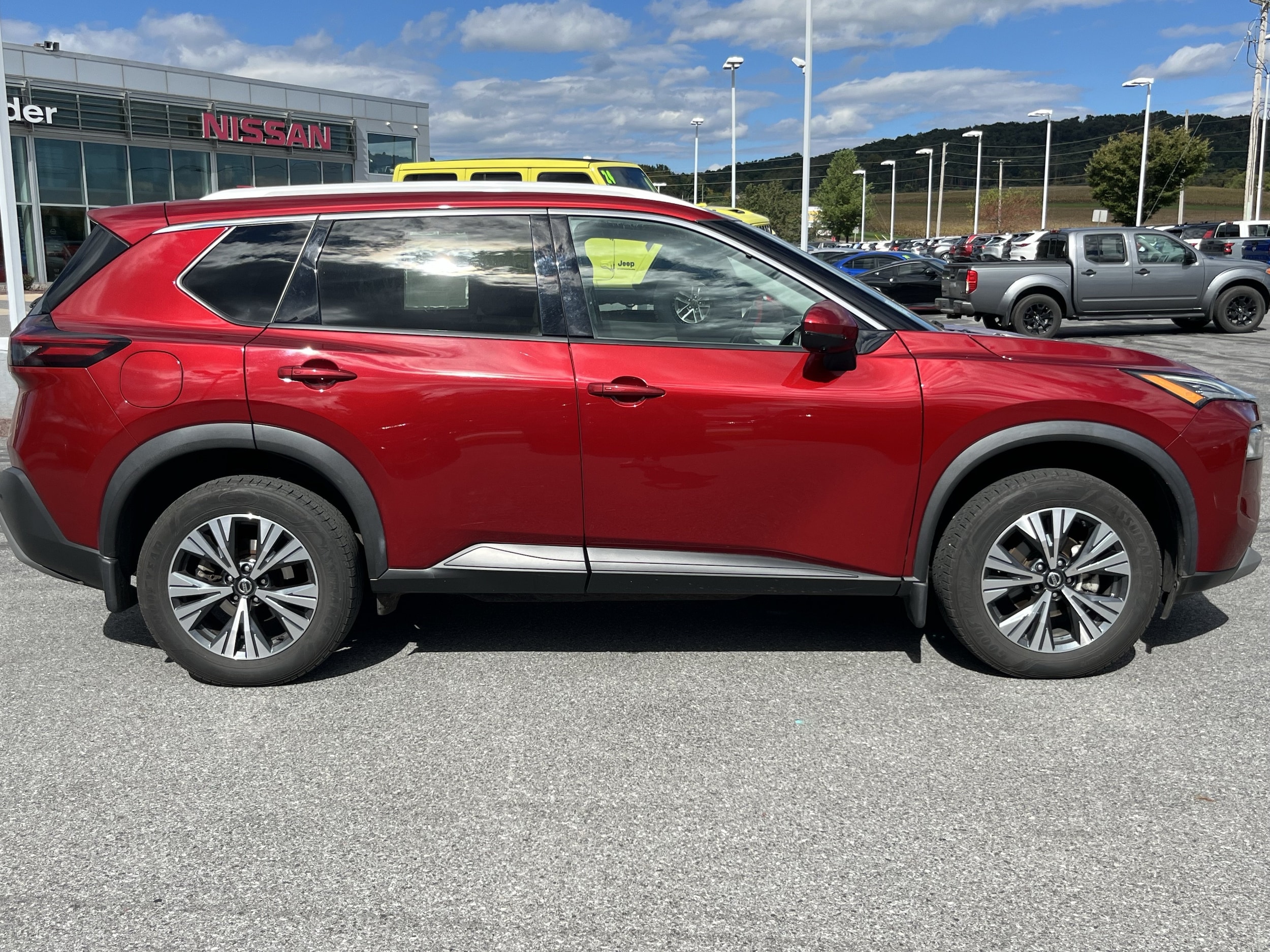 Used 2021 Nissan Rogue SV with VIN 5N1AT3BB2MC718094 for sale in Montoursville, PA