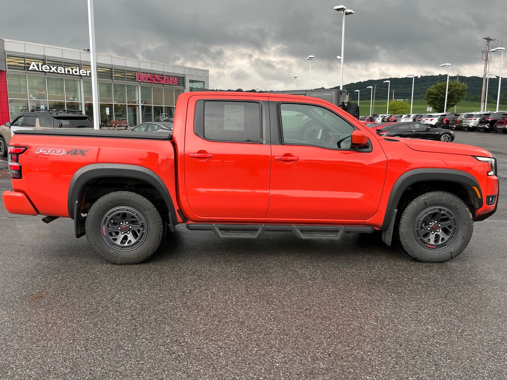 Used 2025 Nissan Frontier PRO-4X Truck Crew Cab