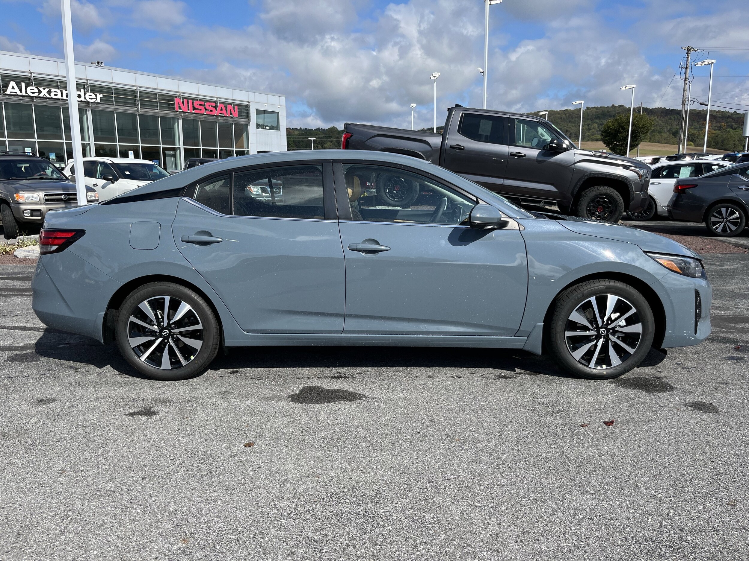 2025 Nissan Sentra SV photo 2