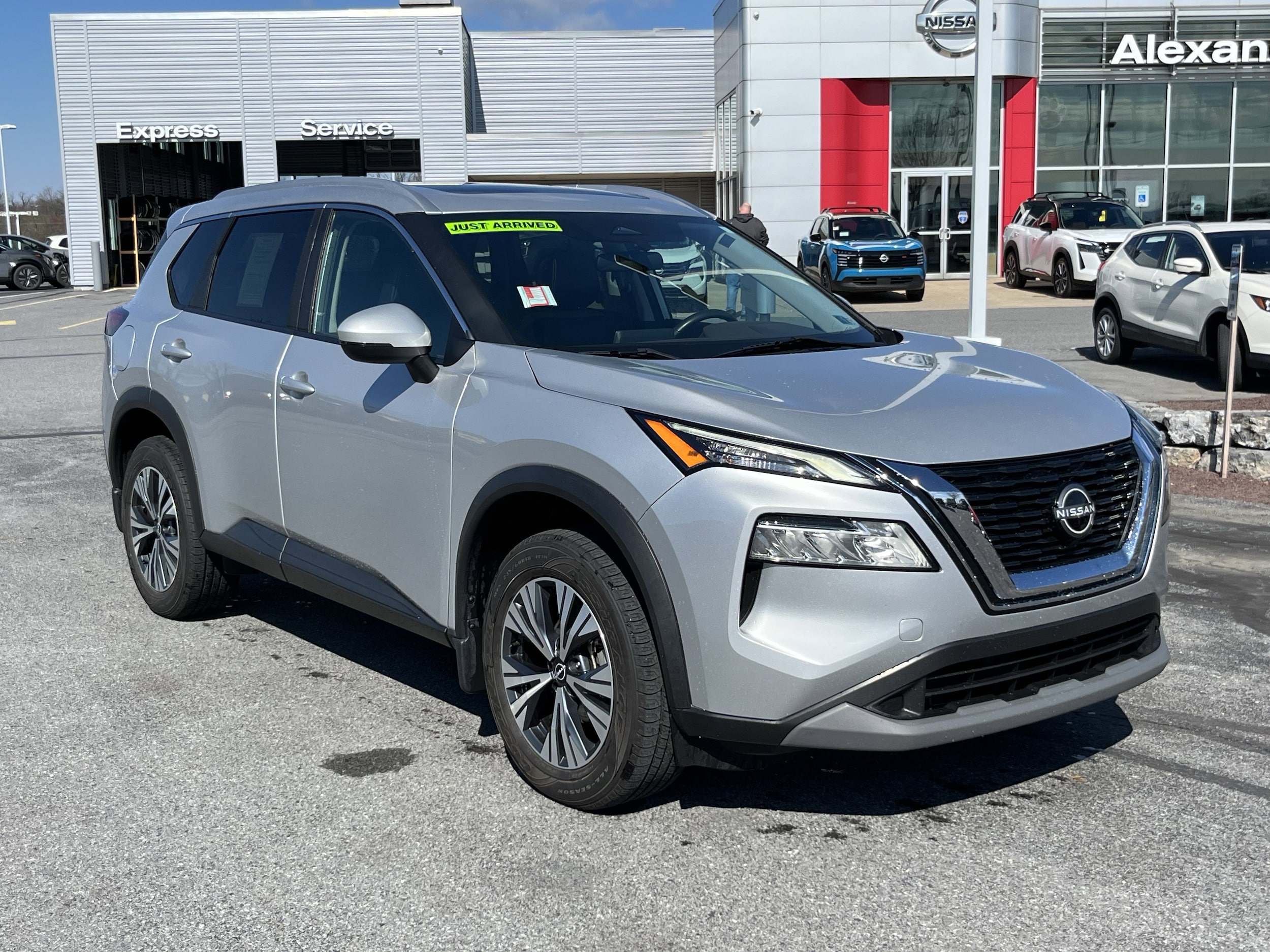 2023 Nissan Rogue SV