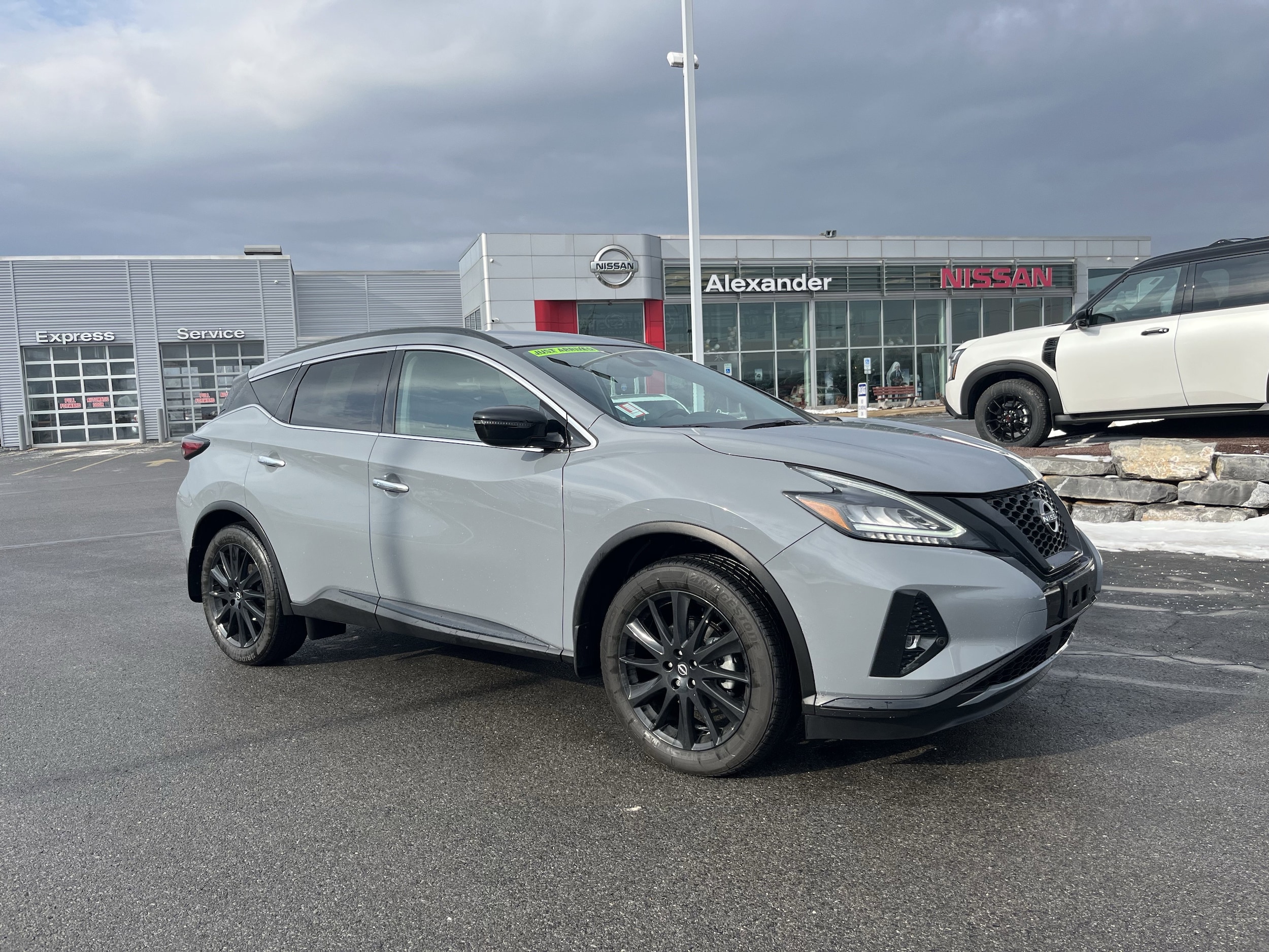 2023 Nissan Murano SV's photo