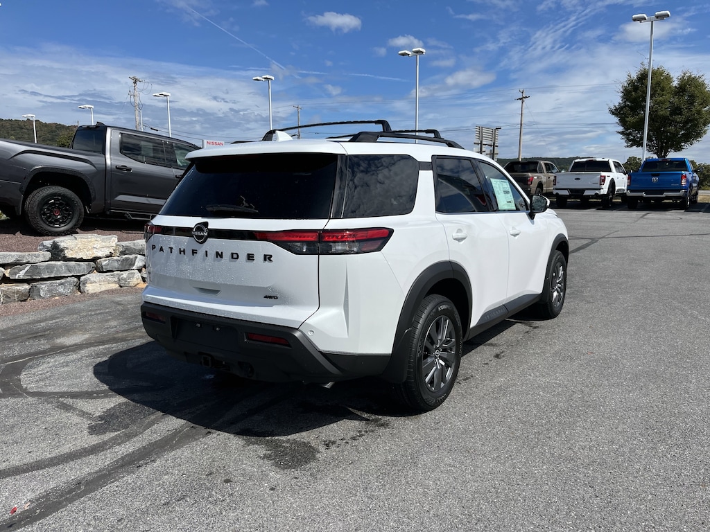 New 2025 Nissan Pathfinder SV SUV