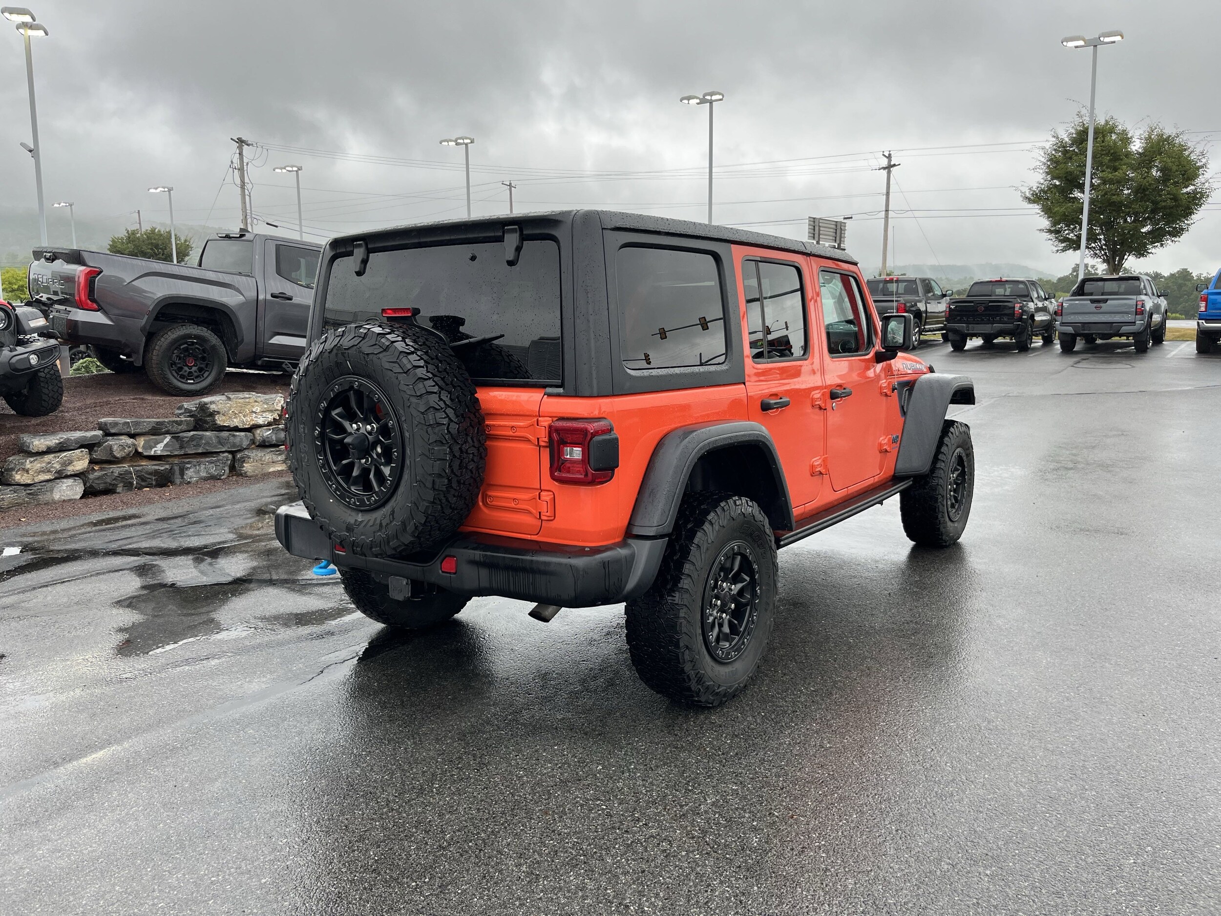 2023 Jeep Wrangler 4xe Rubicon Anniversary Edition photo 3