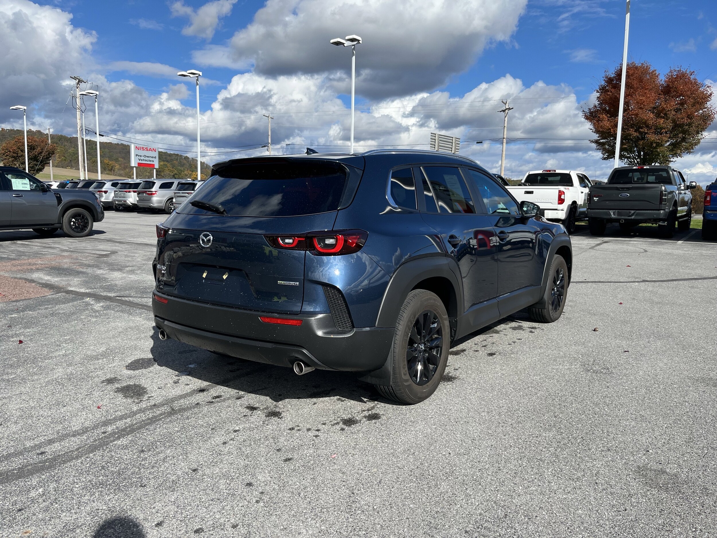 2025 Mazda CX-50 2.5 S Premium photo 3