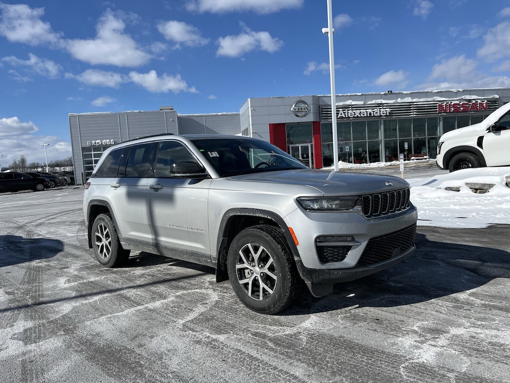 Used 2025 Jeep Grand Cherokee Limited SUV