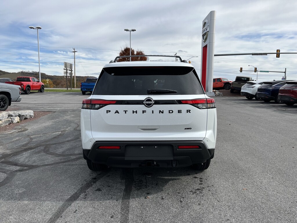 New 2025 Nissan Pathfinder SV SUV