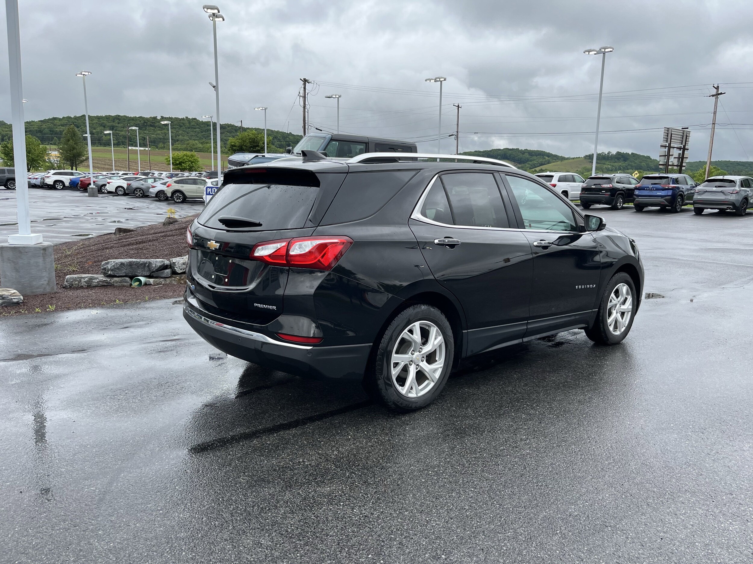 2019 Chevrolet Equinox Premier photo 3