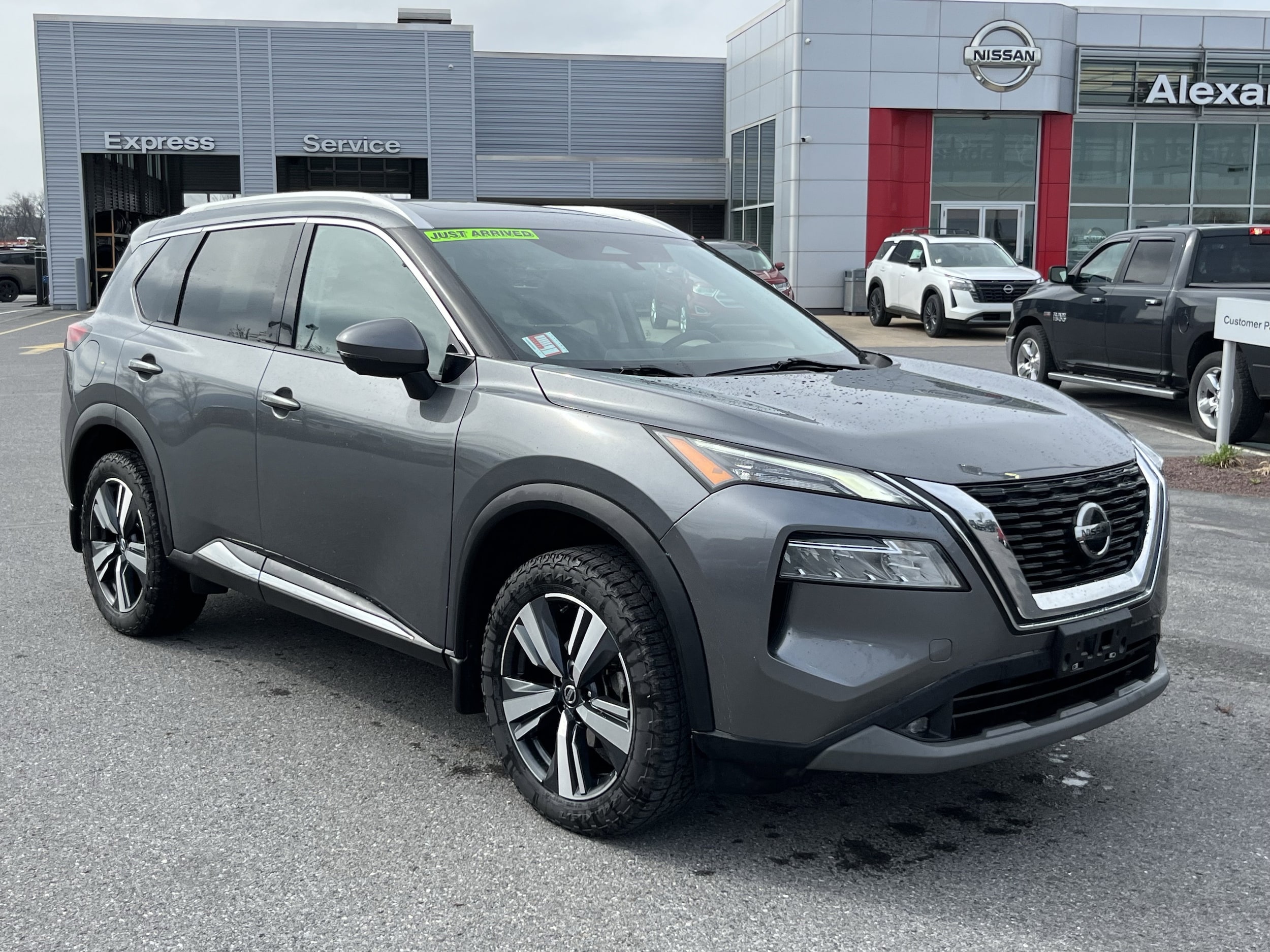 2021 Nissan Rogue SL