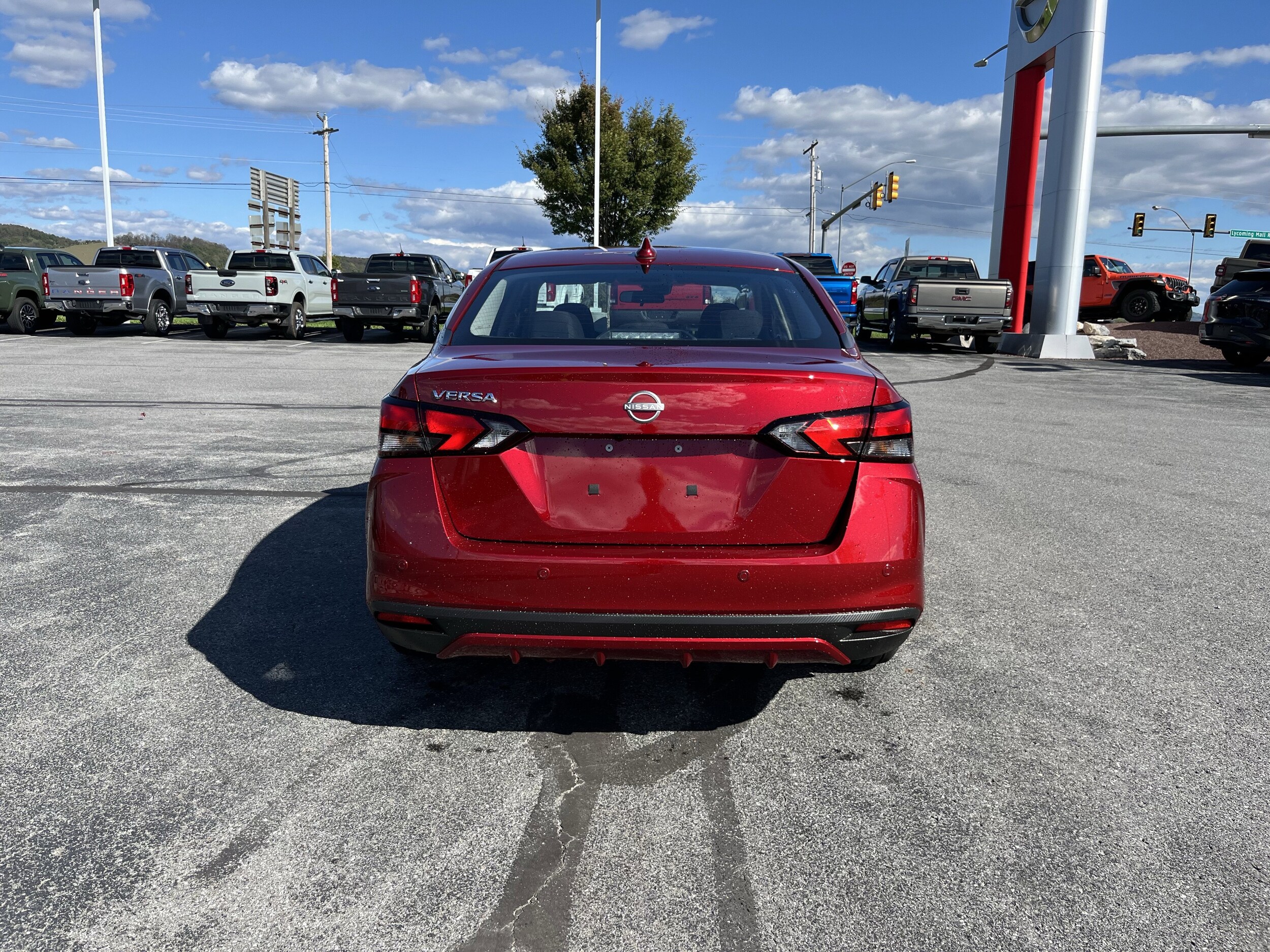 2025 Nissan Versa SV photo 2