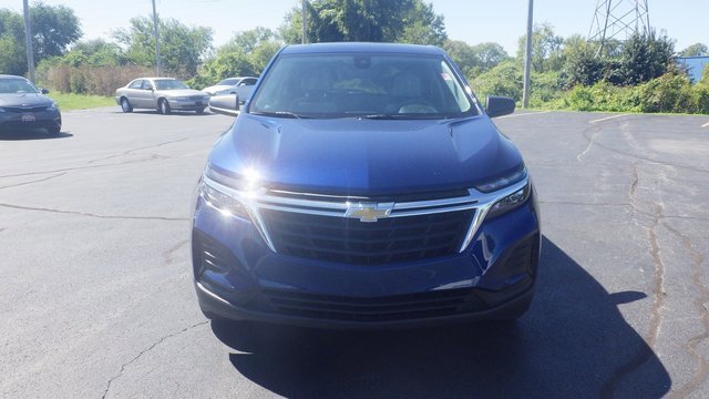 Used 2022 Chevrolet Equinox LS with VIN 3GNAXSEV3NS228128 for sale in Decatur, IL