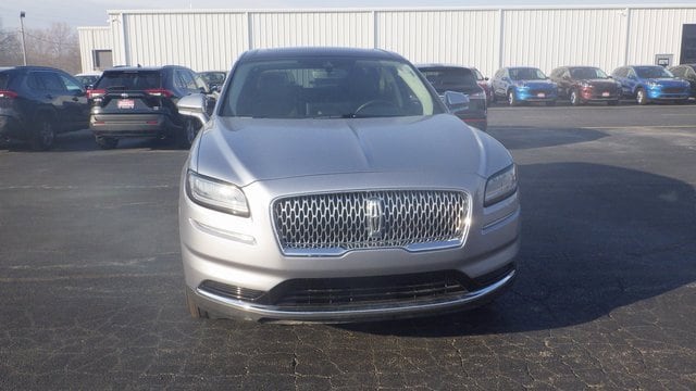 Used 2022 Lincoln Nautilus Reserve with VIN 2LMPJ8K95NBL27215 for sale in Decatur, IL