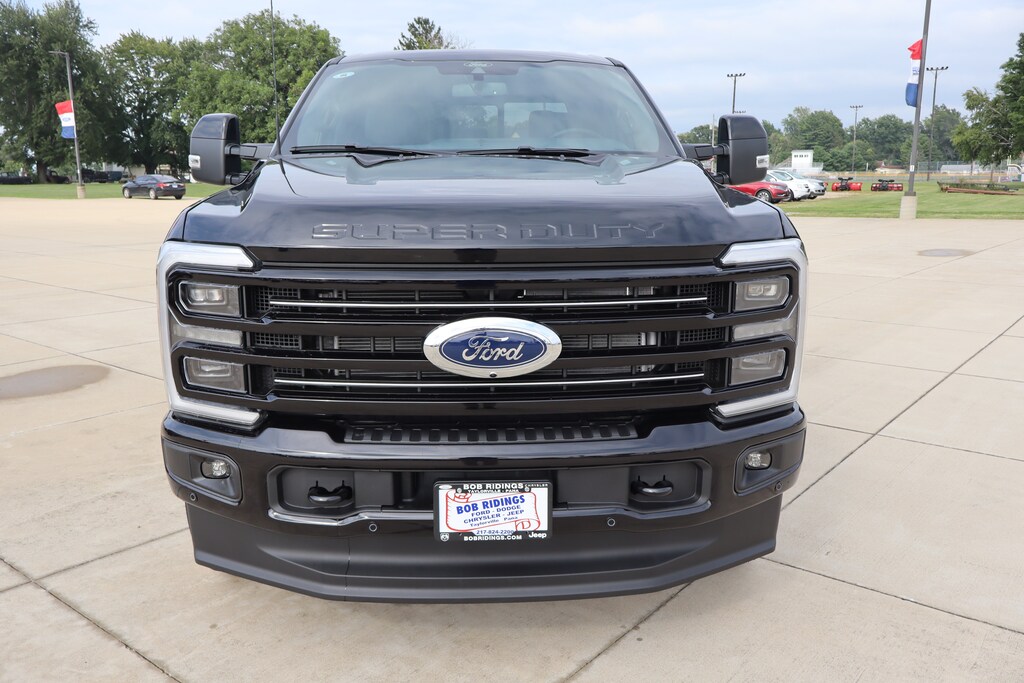 New 2026 Ford Super Duty F-350 SRW Platinum Truck