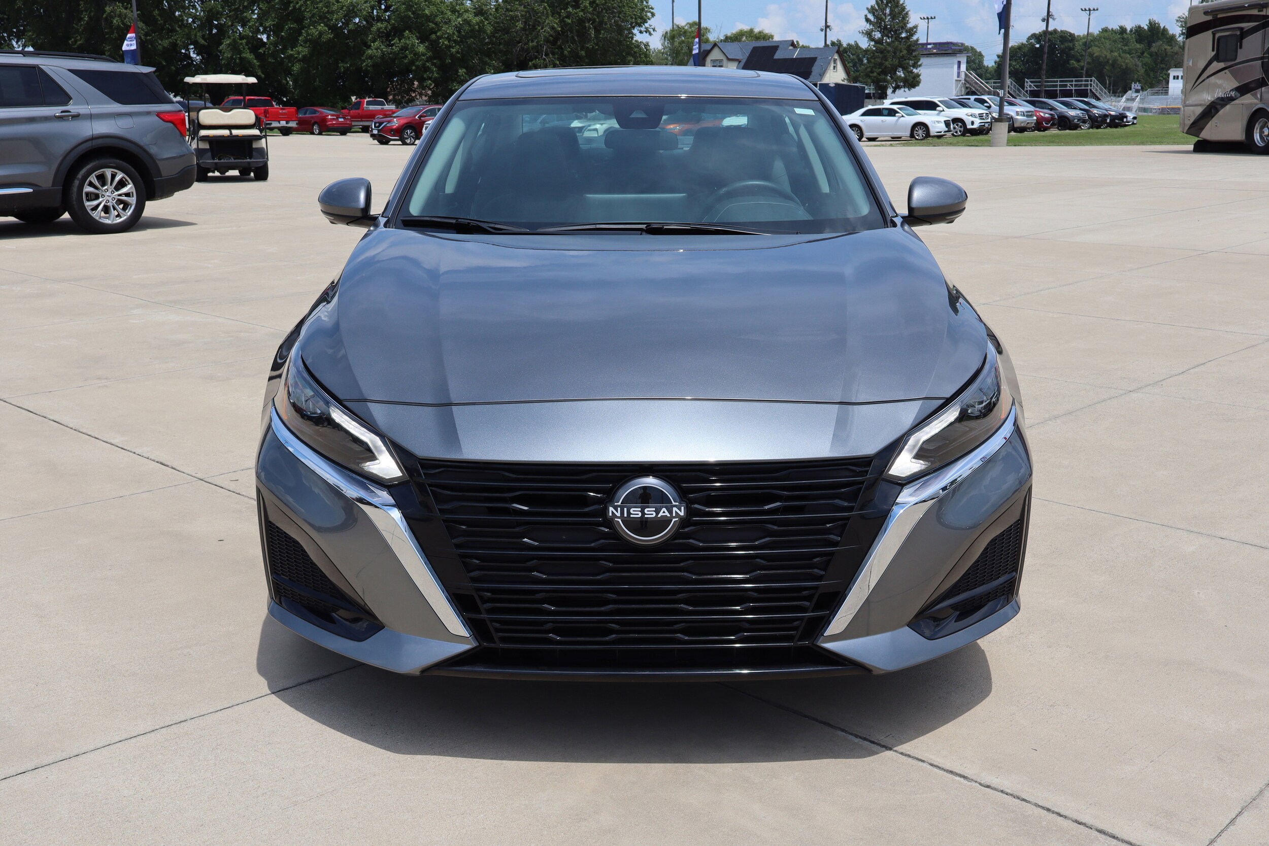 2024 Nissan Altima 2.5 SL photo 2