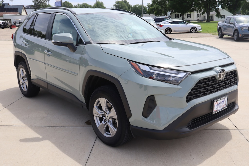 Used 2022 Toyota RAV4 XLE SUV