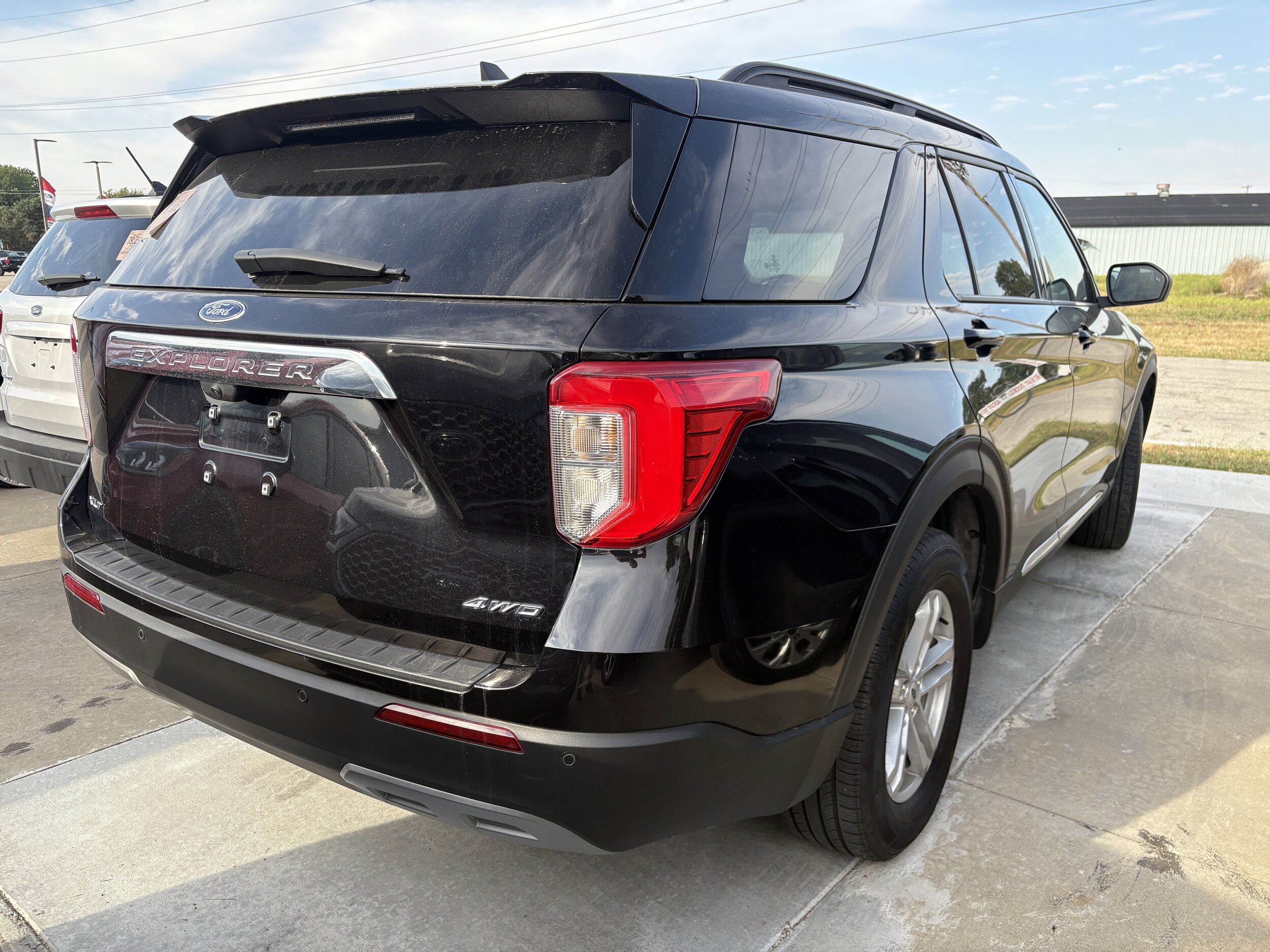 2023 Ford Explorer XLT photo 4