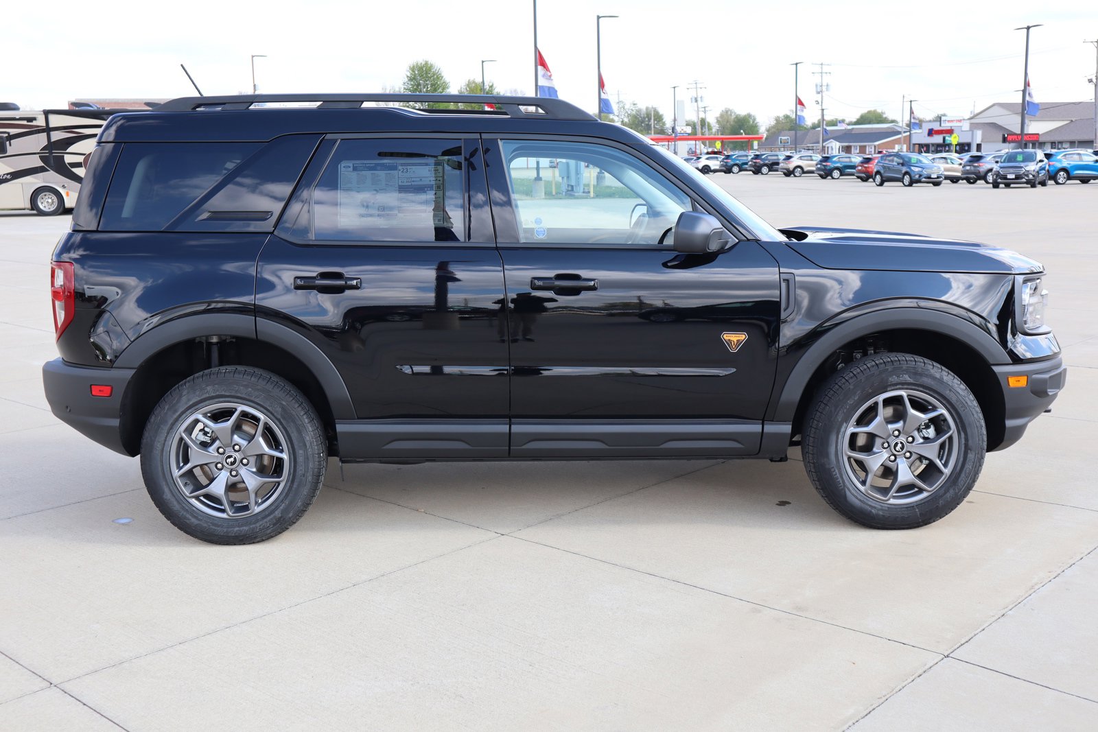2024 Ford Bronco Sport Badlands photo 4