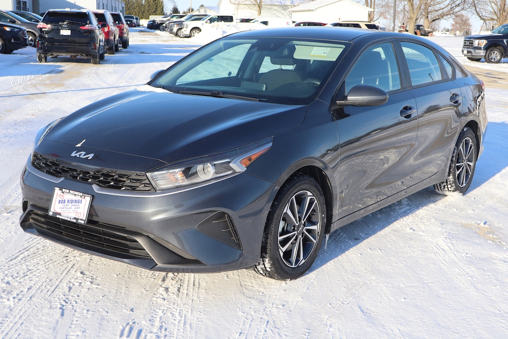 Used 2023 Kia Forte LXS Sedan