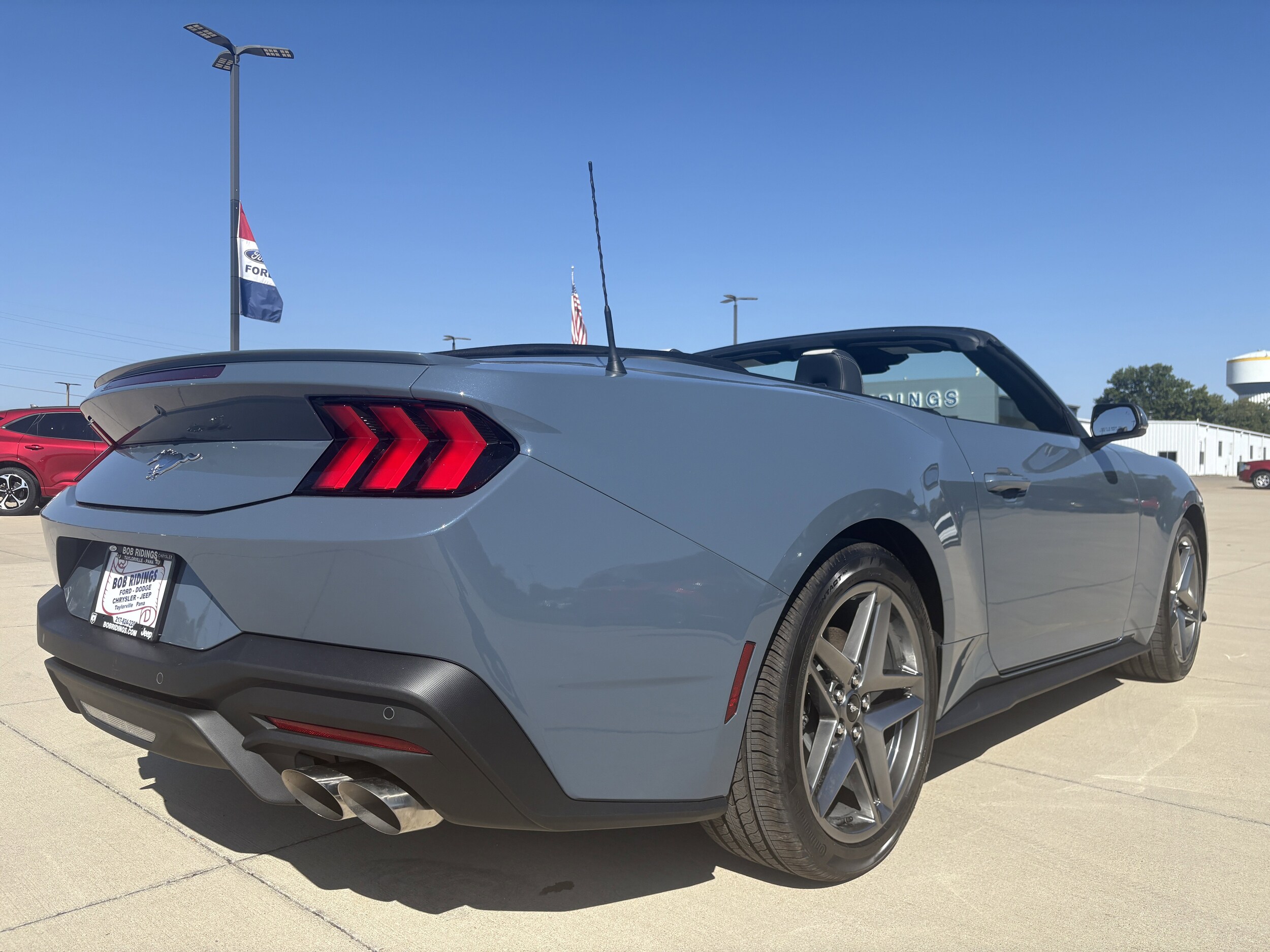 2025 Ford Mustang EcoBoost Premium Convertible photo 4