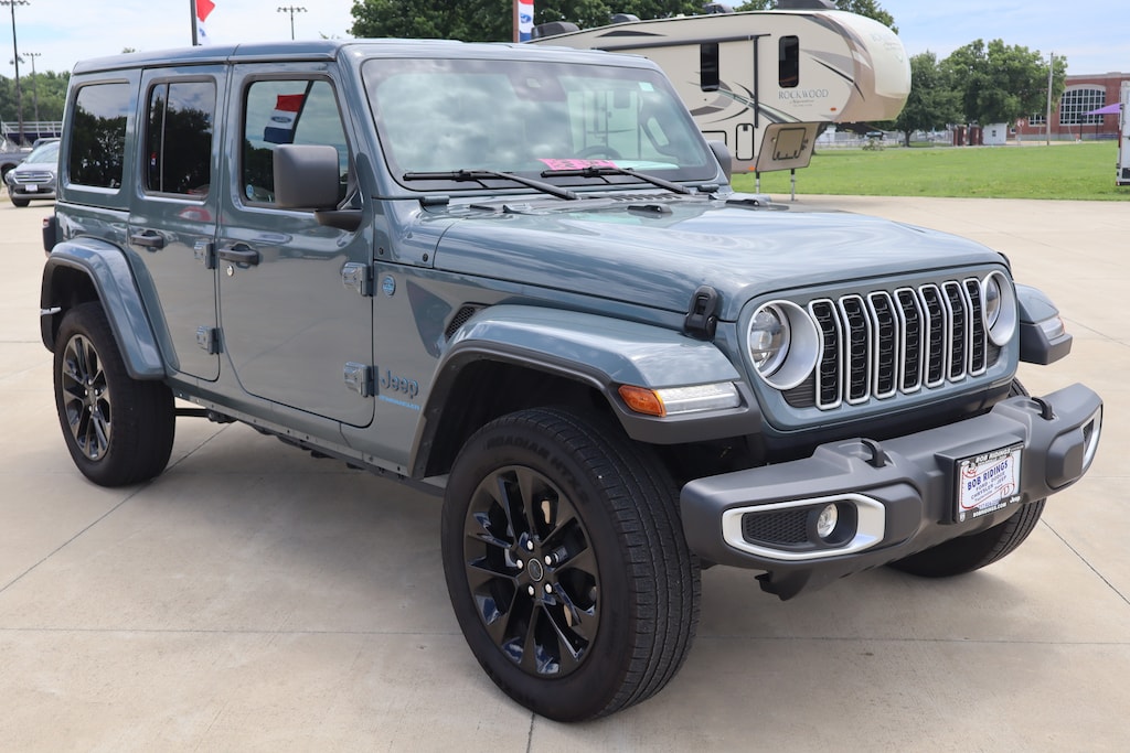 Used 2025 Jeep Wrangler 4xe Sahara SUV