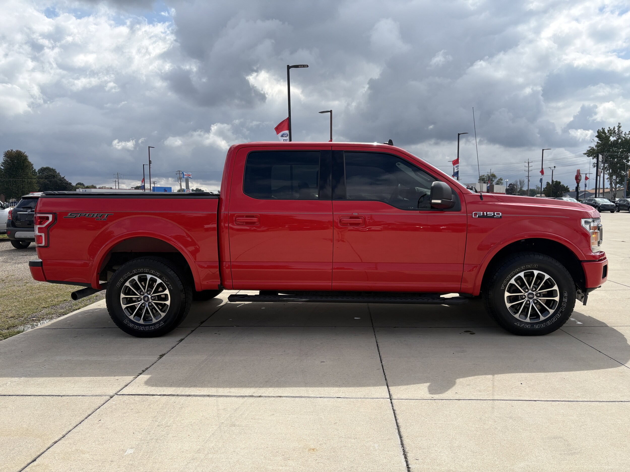 2019 Ford F-150 XLT photo 3