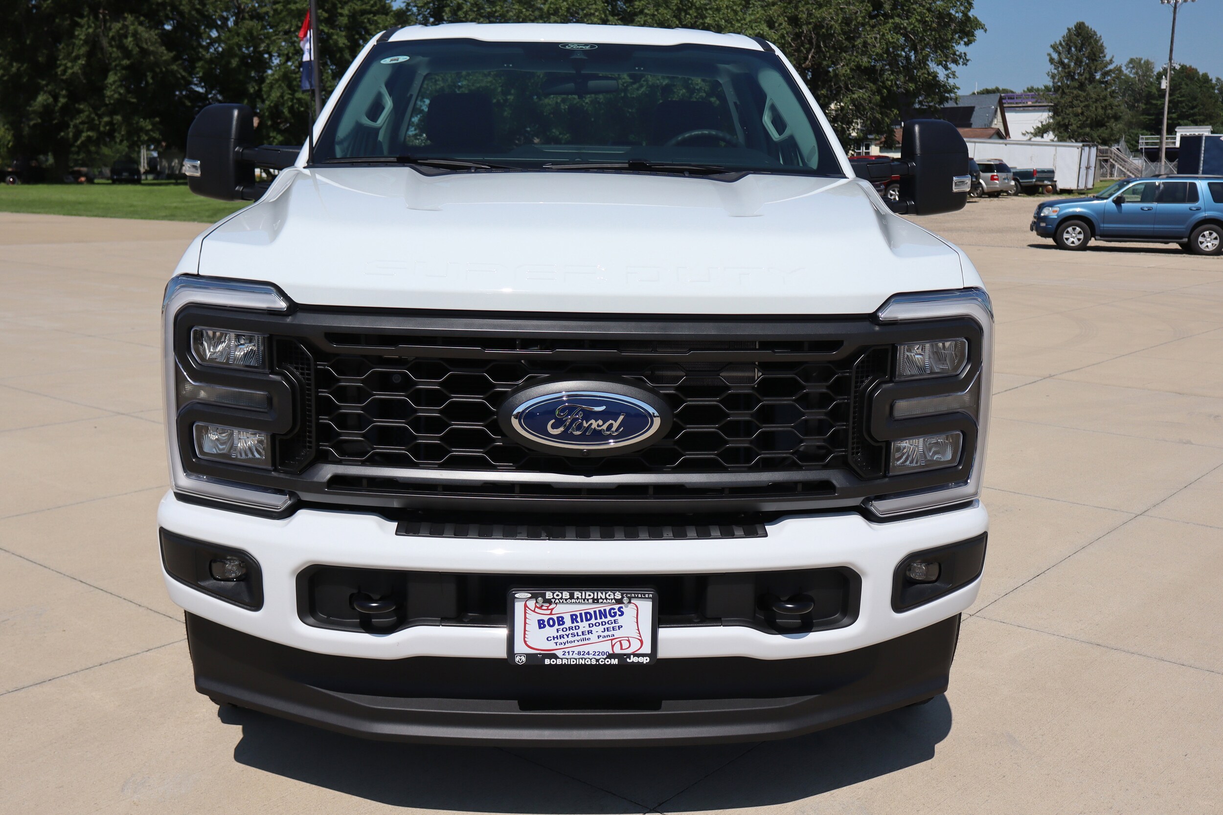 2025 Ford F-350 XL photo 2