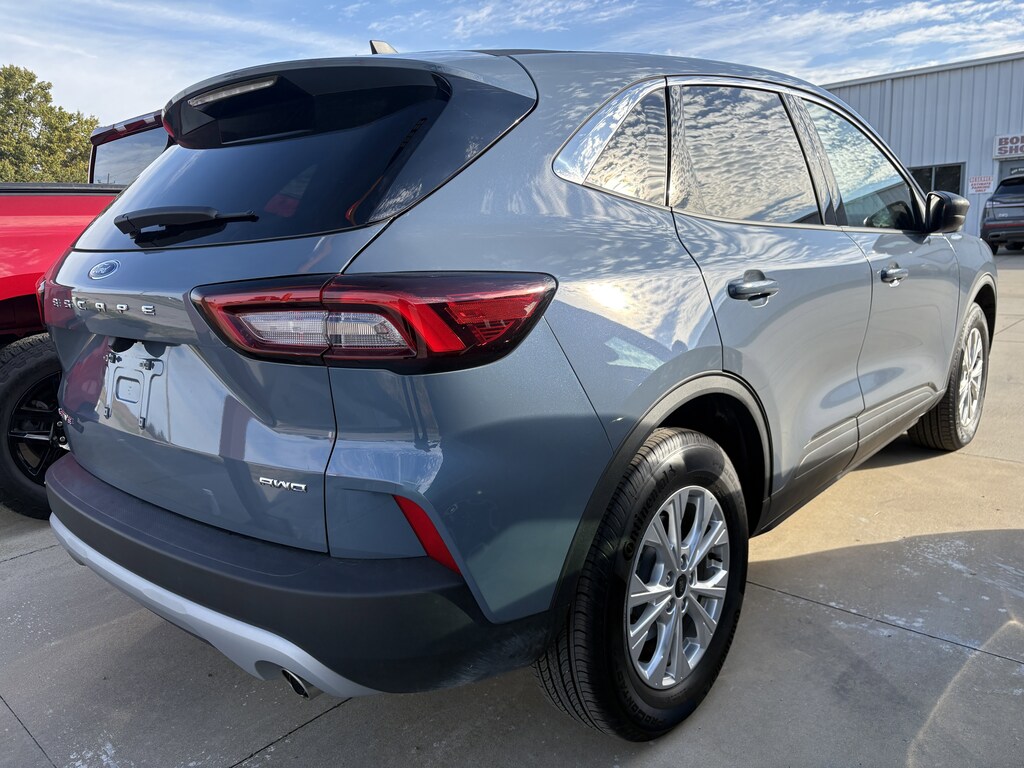 Used 2024 Ford Escape Active SUV