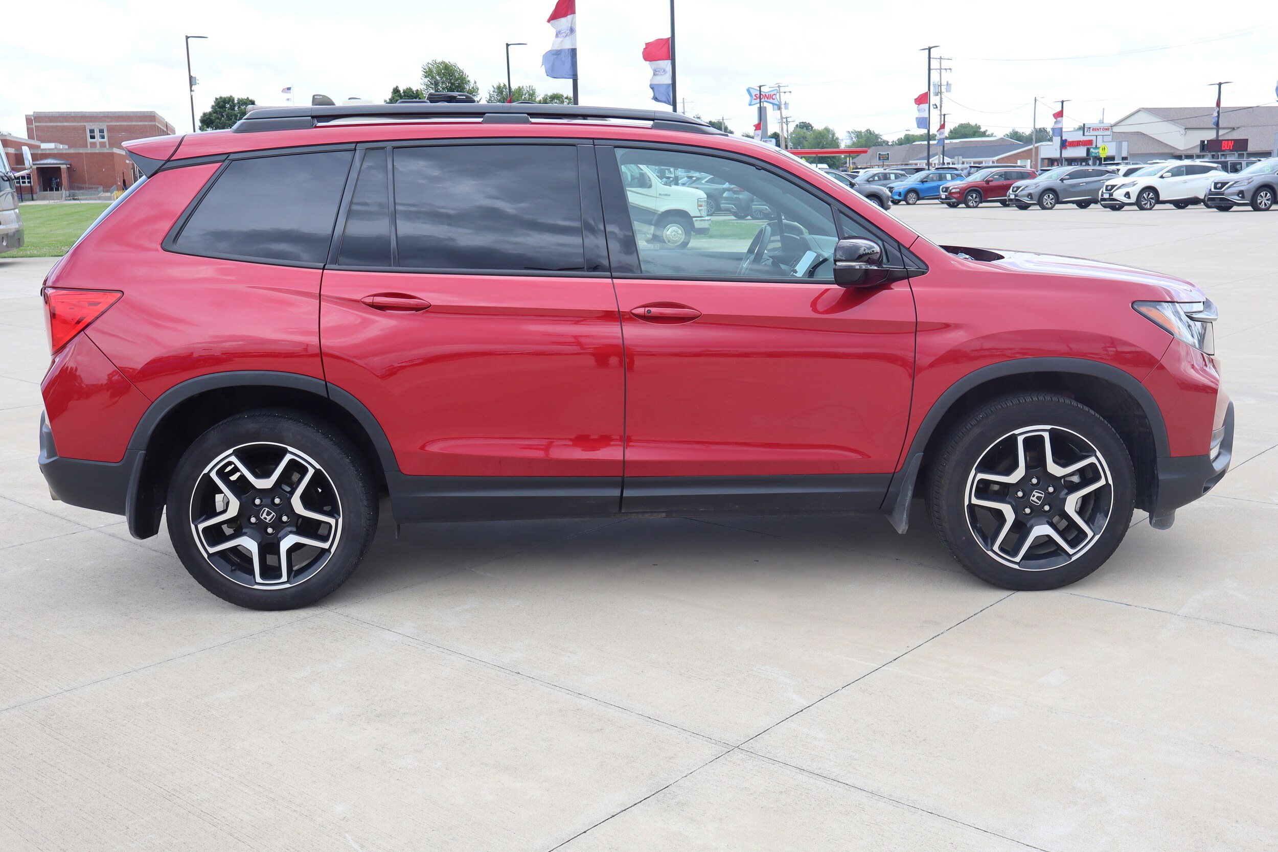 2023 Honda Passport Elite photo 4