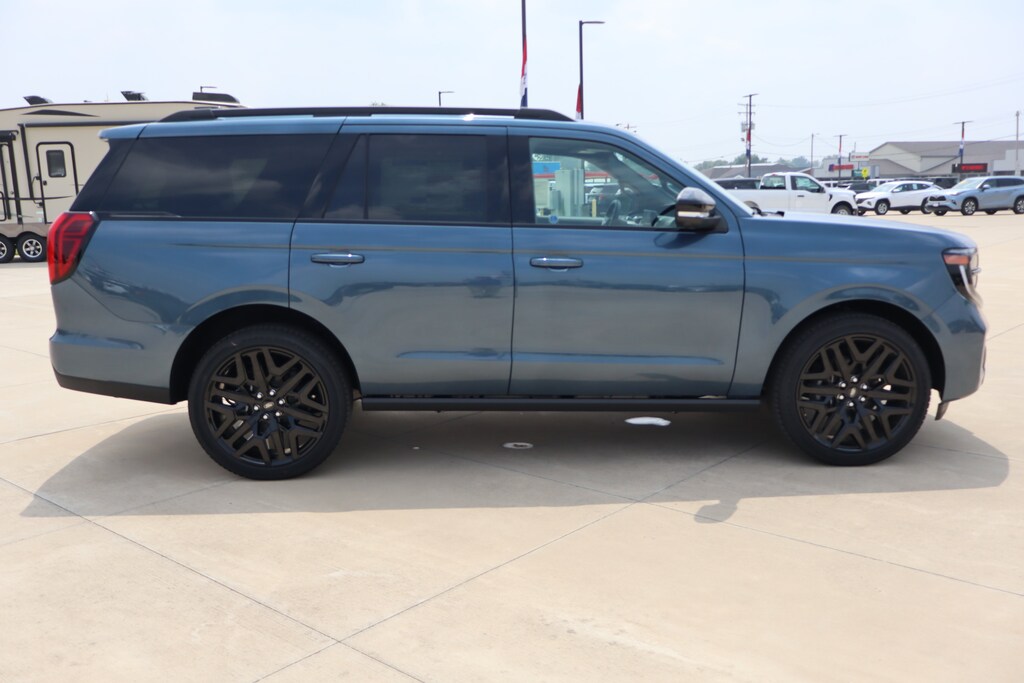 New 2027 Ford Expedition Platinum SUV