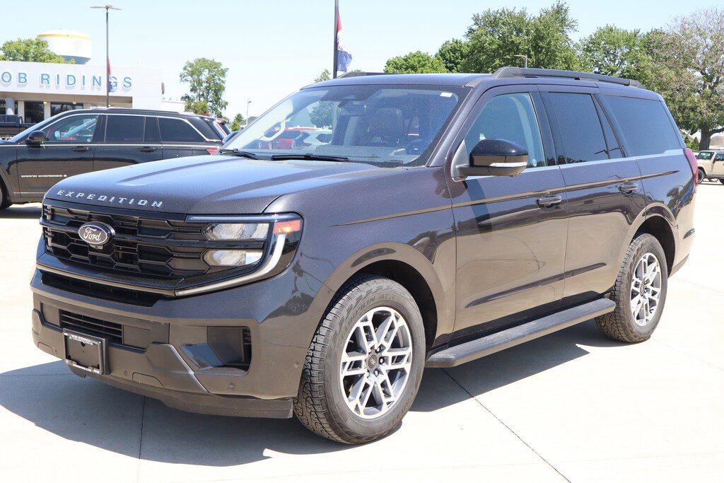Used 2025 Ford Expedition Active SUV