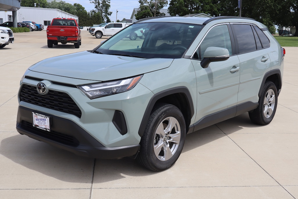 Used 2022 Toyota RAV4 XLE SUV