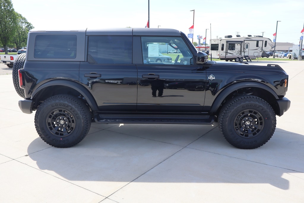 New 2026 Ford Bronco Outer Banks Convertible