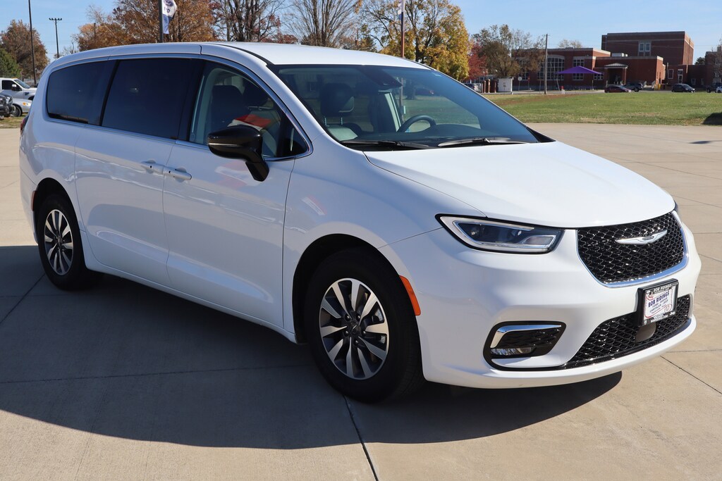 Used 2024 Chrysler Pacifica Hybrid Select Van Passenger Van