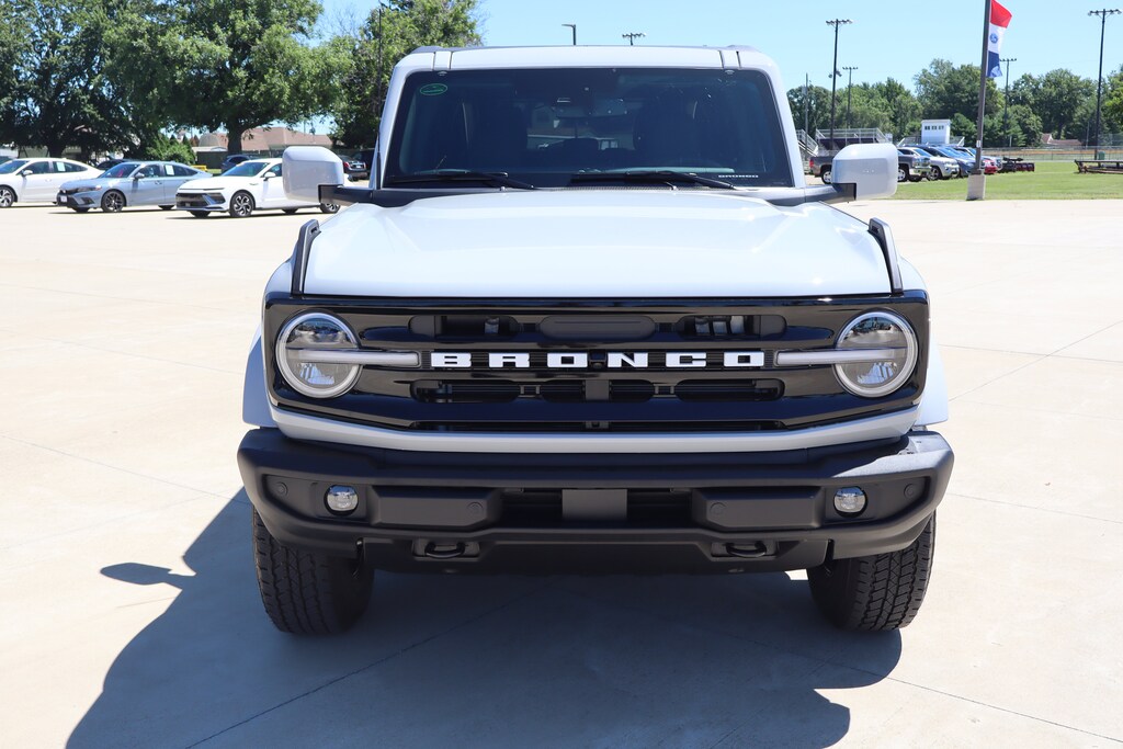 New 2026 Ford Bronco Outer Banks Convertible