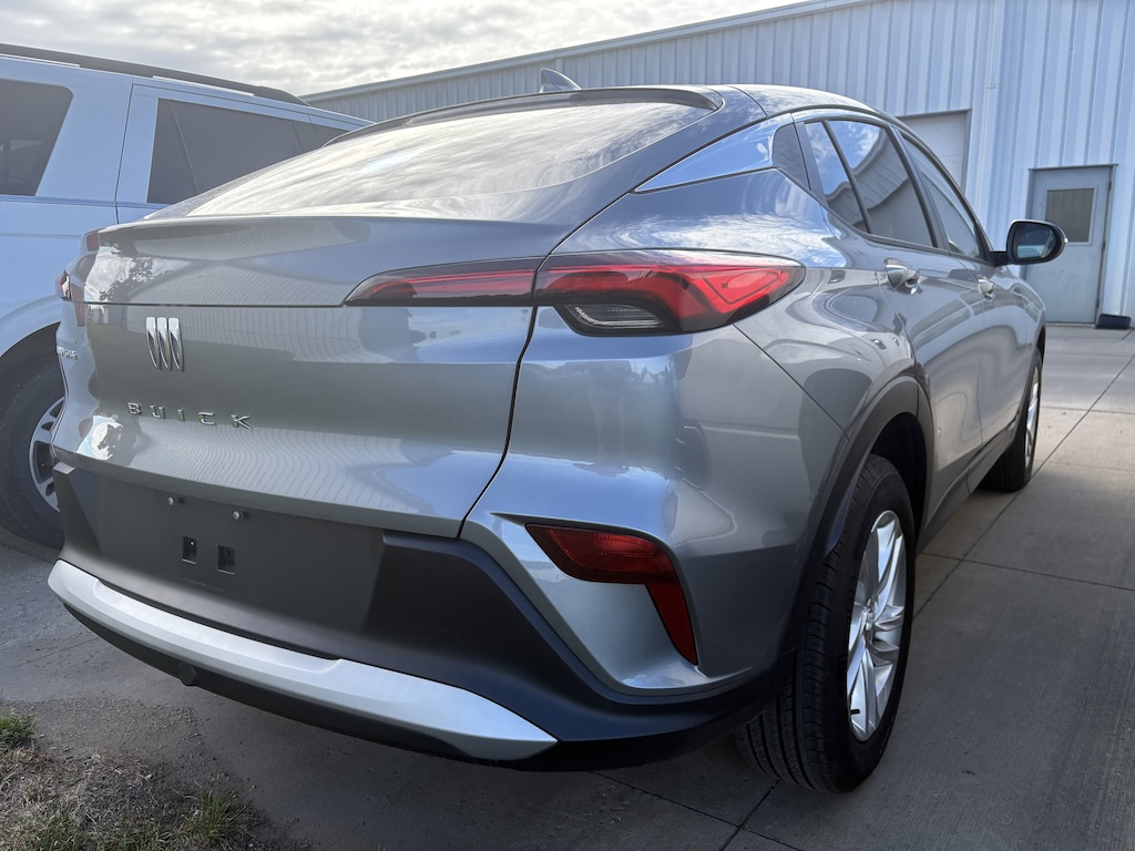 Used 2024 Buick Envista Preferred SUV