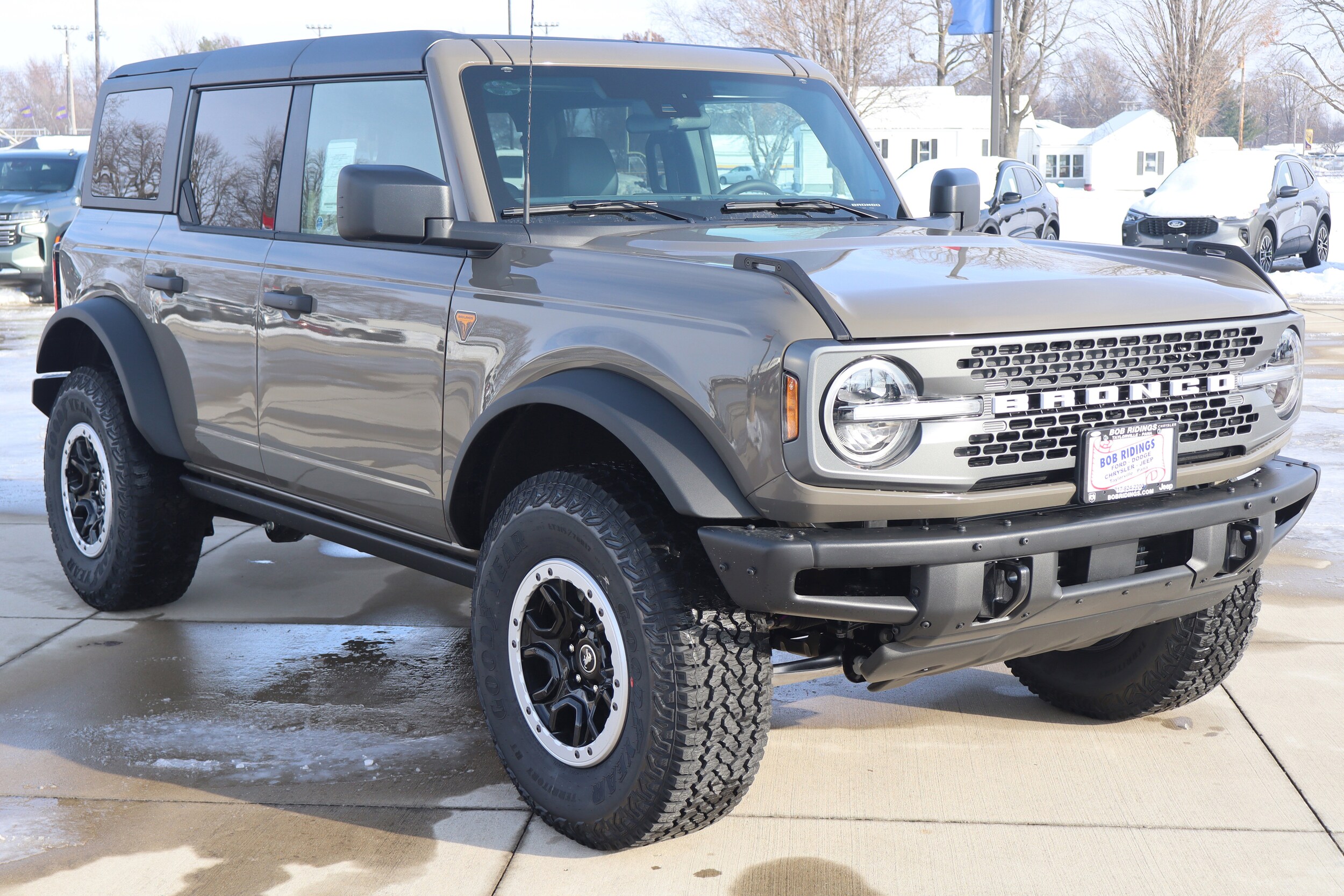 2025 Ford Bronco Badlands photo 3