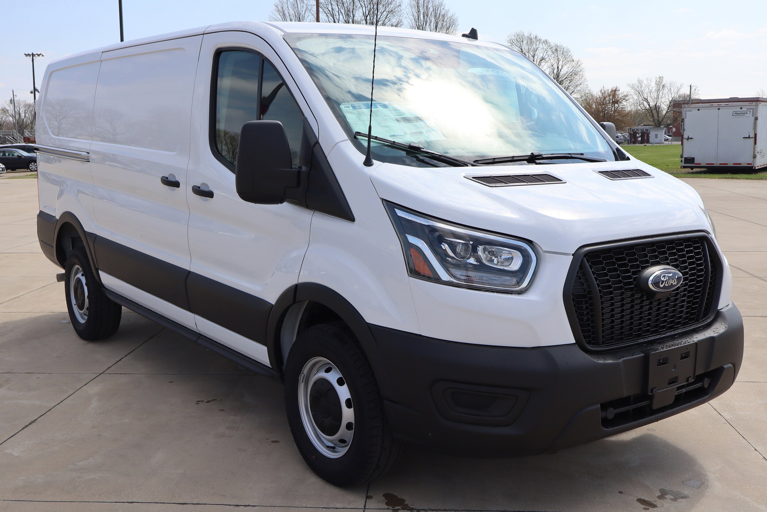 2025 Ford Transit Cargo Van photo 3