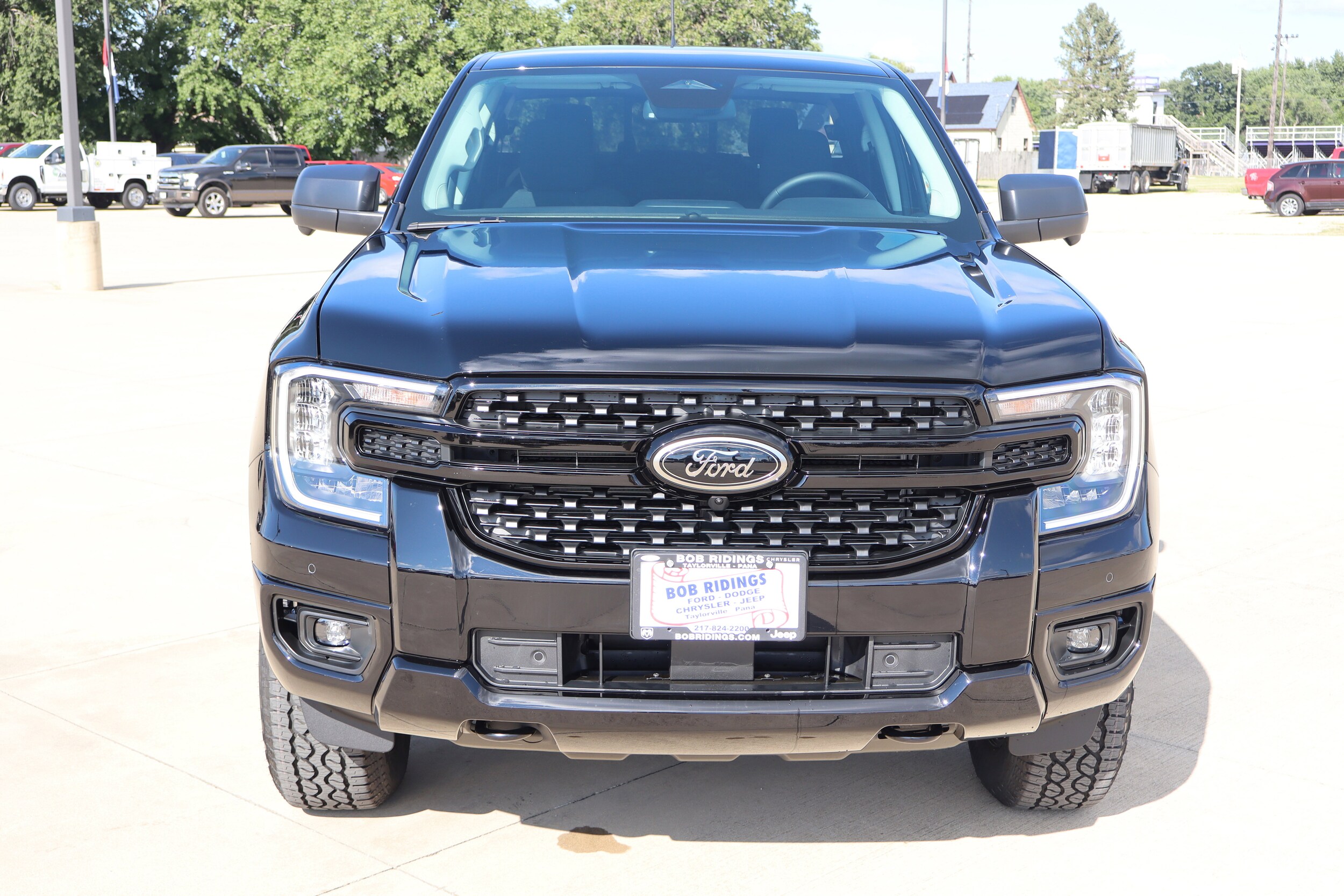 2025 Ford Ranger XLT photo 2