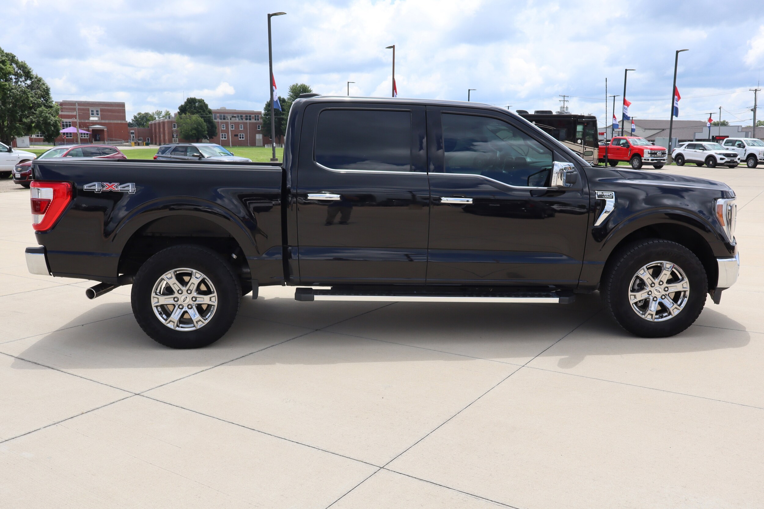 2022 Ford F-150 Lariat photo 4